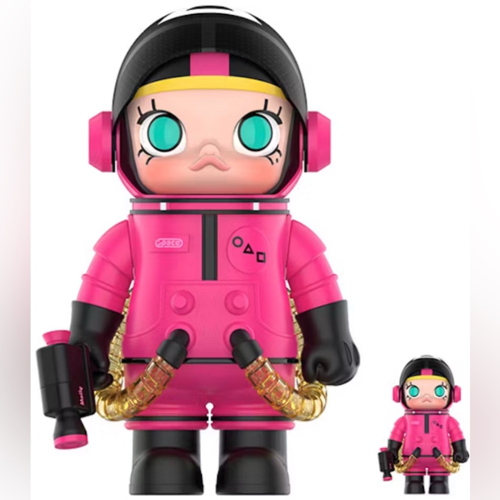 MEGA SPACE MOLLY 400% + 100% MASKED SOLDIER SQUID GAME LIMITED EDITION - Picture 8 of 10